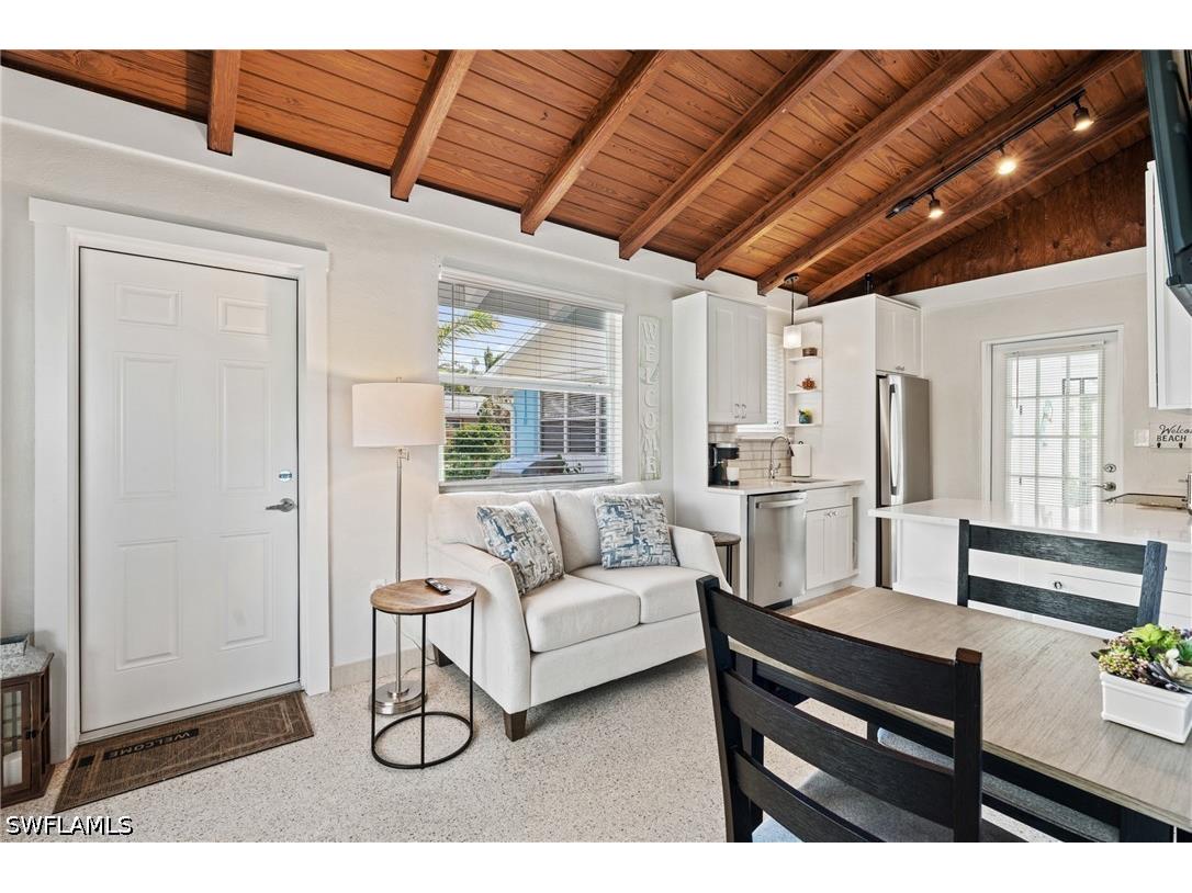 2134 Palm Street Naples FL 34119 226016730 image6