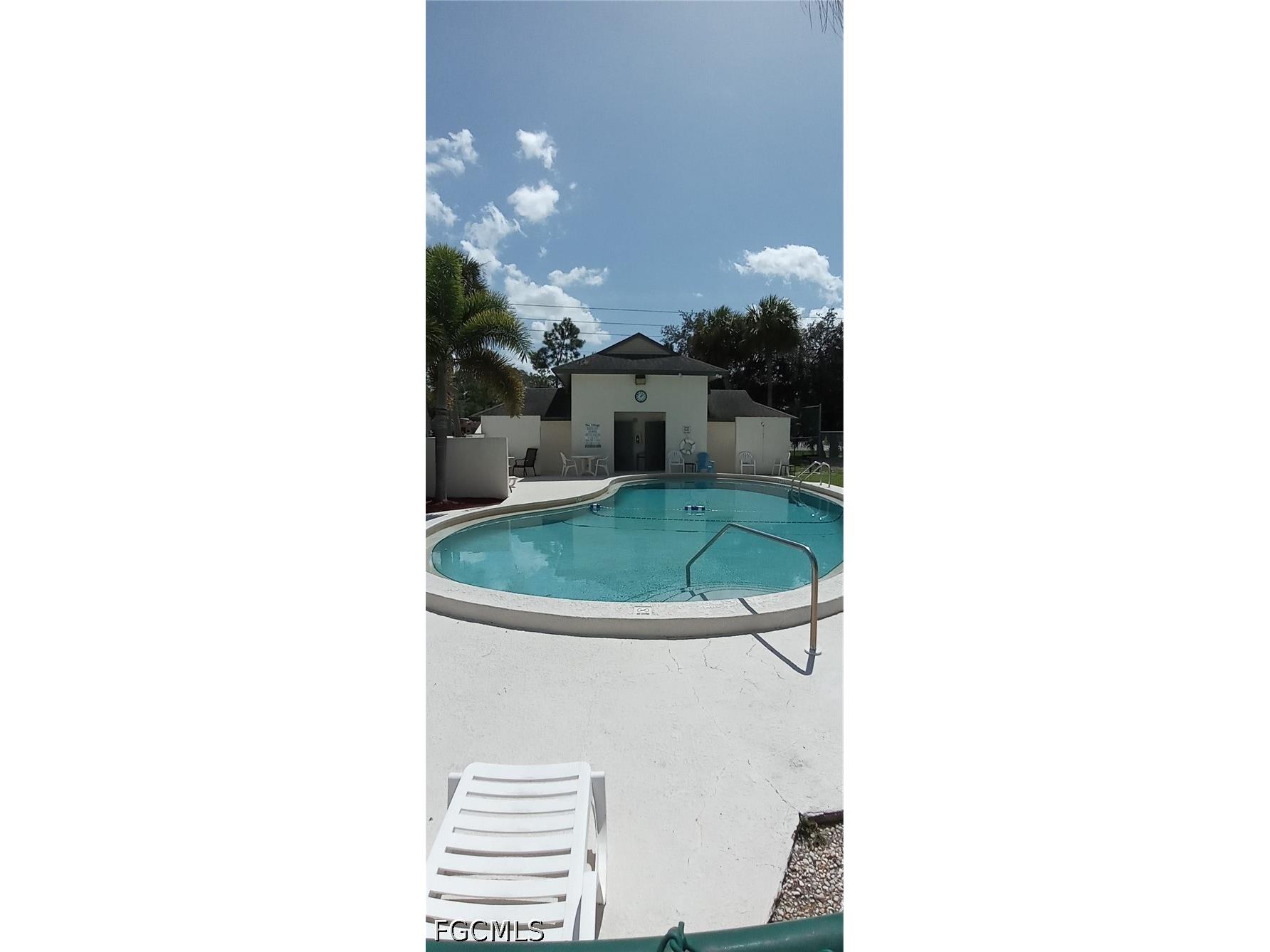 2135 Crystal Drive #45 Fort Myers FL 33907 2026016870 image5
