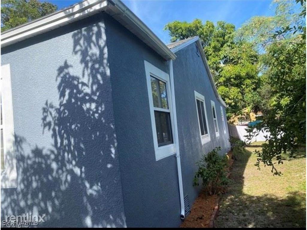 2135 Jeffcott Street Fort Myers FL 33901 2026012163 image2