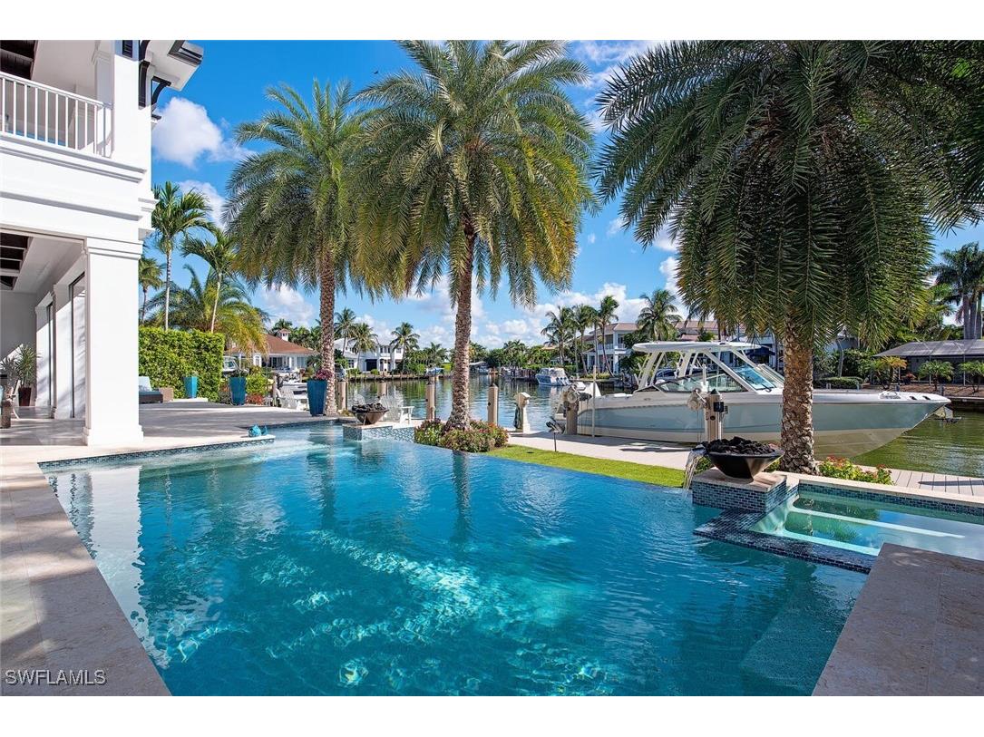 2135 Snook Drive Naples FL 34102 225072855 image24