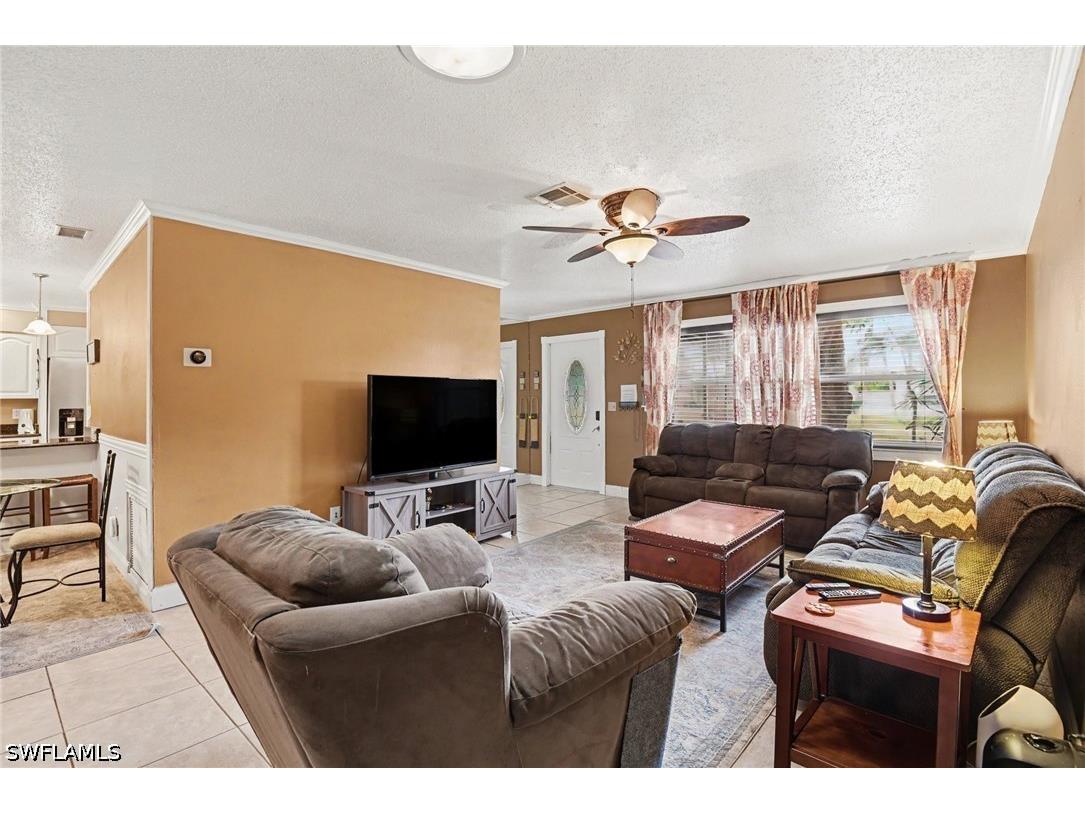 2136 Flora Avenue Fort Myers FL 33907 226022474 image3