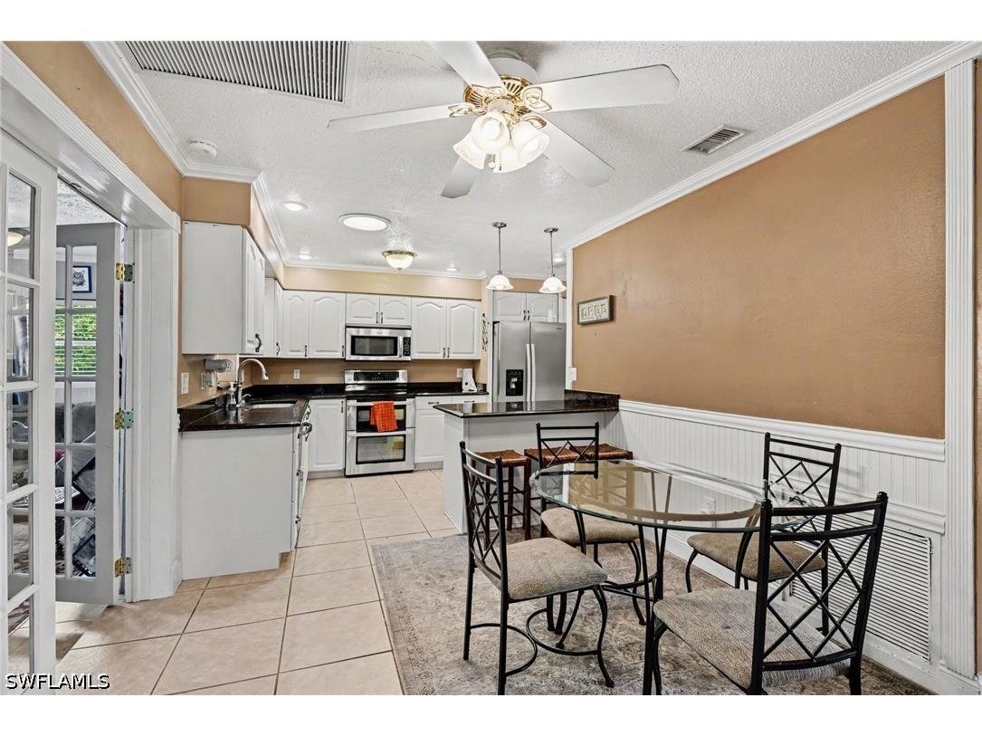 2136 Flora Avenue Fort Myers FL 33907 226022474 image8