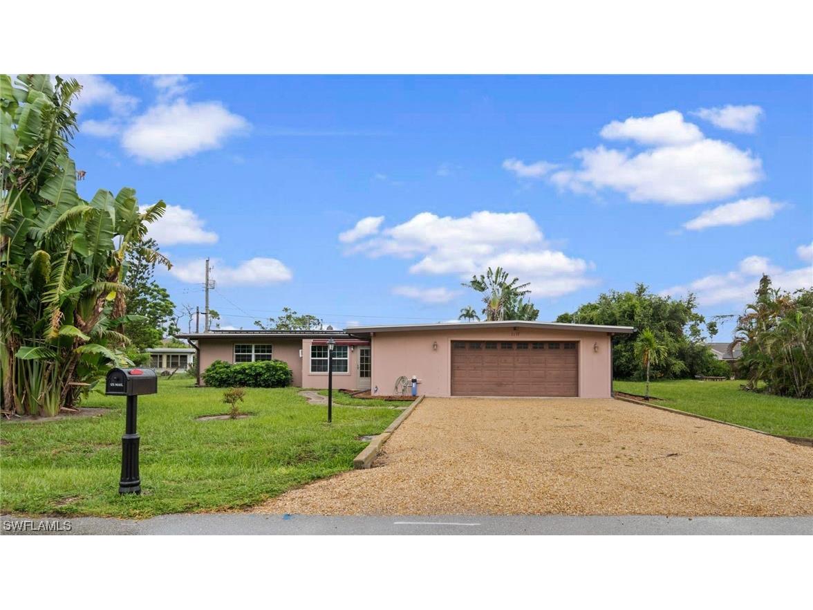 2137 Aldridge Avenue Fort Myers FL 33907 223055431 image1