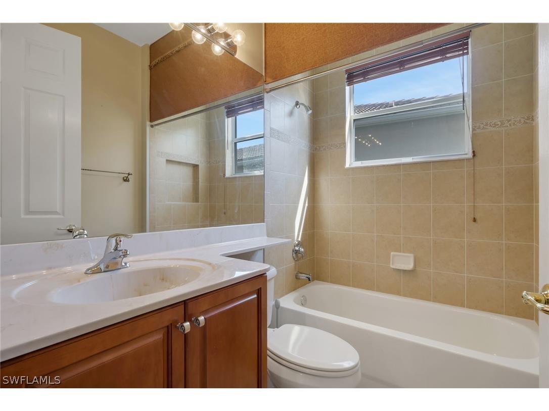 2137 Isla De Palma Circle Naples FL 34119 226008019 image19