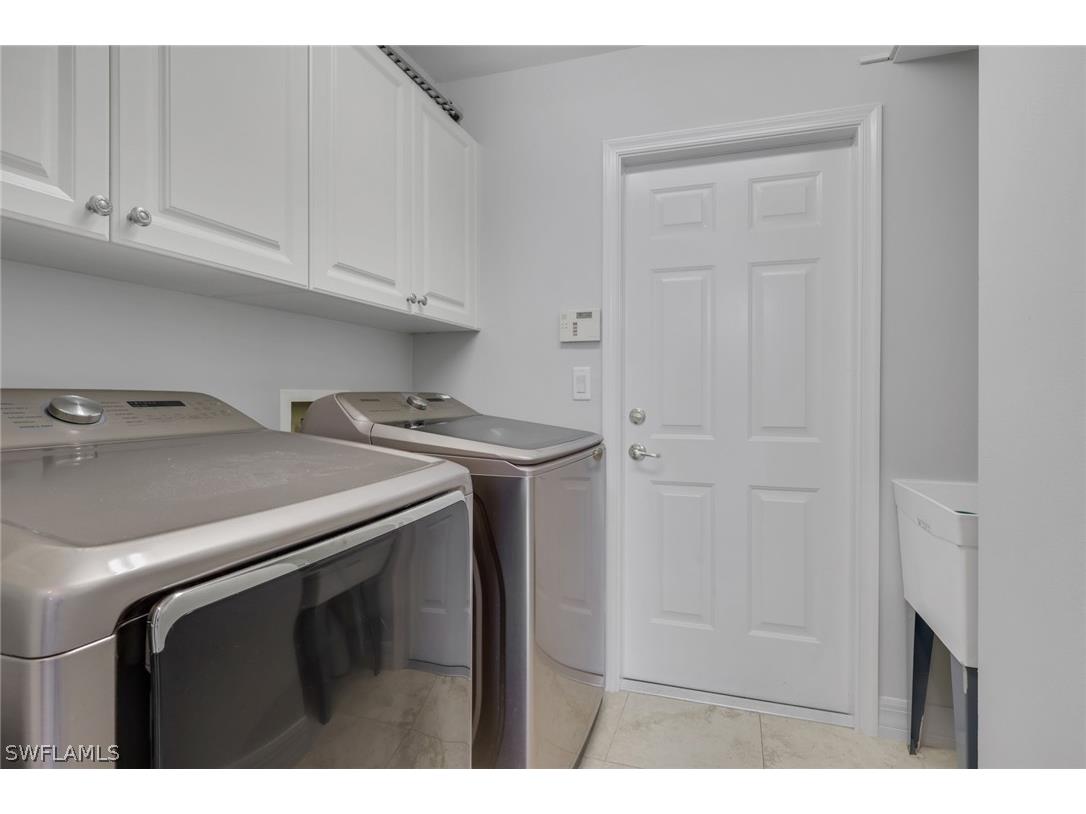 2137 Isla De Palma Circle Naples FL 34119 226008019 image20