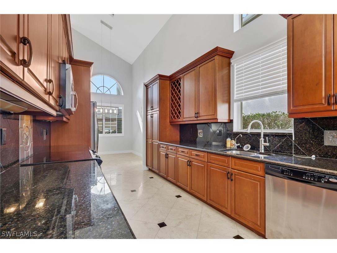 2137 Isla De Palma Circle Naples FL 34119 226008019 image22