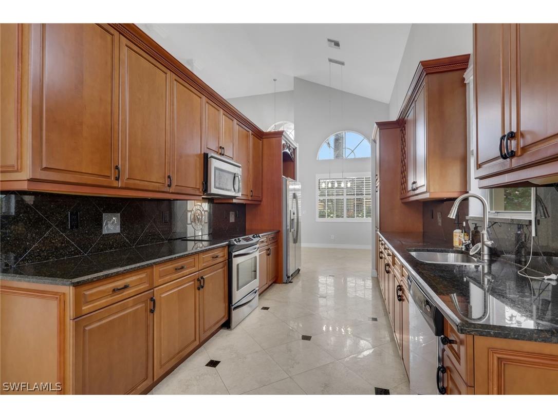 2137 Isla De Palma Circle Naples FL 34119 226008019 image31