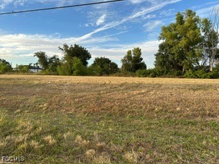 2137 NE 25th Terrace Cape Coral FL 33909 2025019600 image9