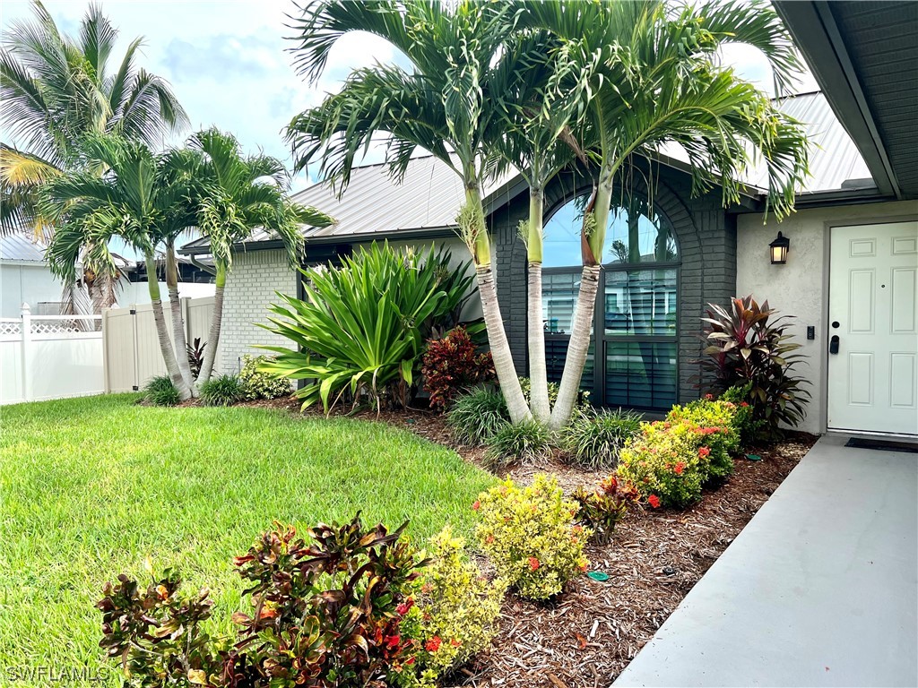 2137 SE 18th Avenue Cape Coral FL 33990 223068933 image1