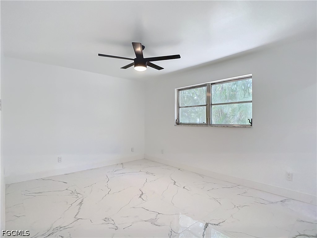 2137 Saint Croix Avenue Fort Myers FL 33905 2026026418 image18