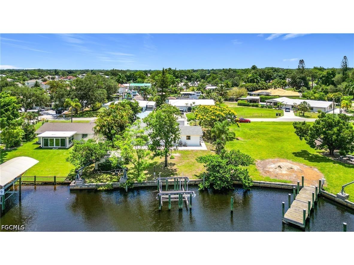 2137 Saint Croix Avenue Fort Myers FL 33905 2026026418 image38