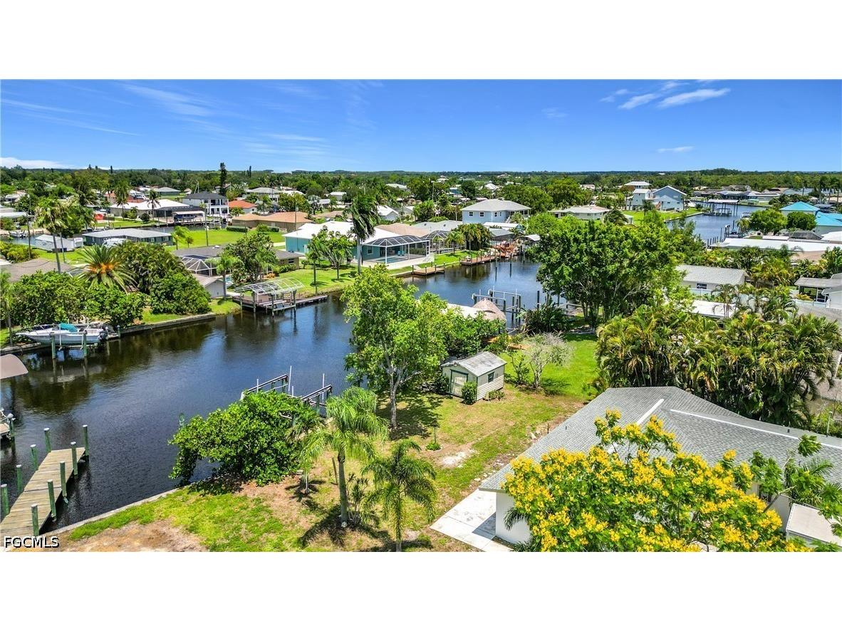 2137 Saint Croix Avenue Fort Myers FL 33905 2026026418 image41