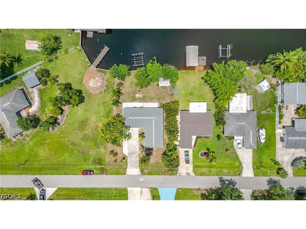 2137 Saint Croix Avenue Fort Myers FL 33905 2026026418 image46