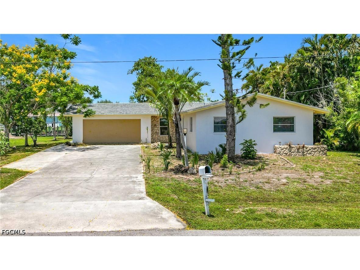 2137 Saint Croix Avenue Fort Myers FL 33905 2026026418 image47