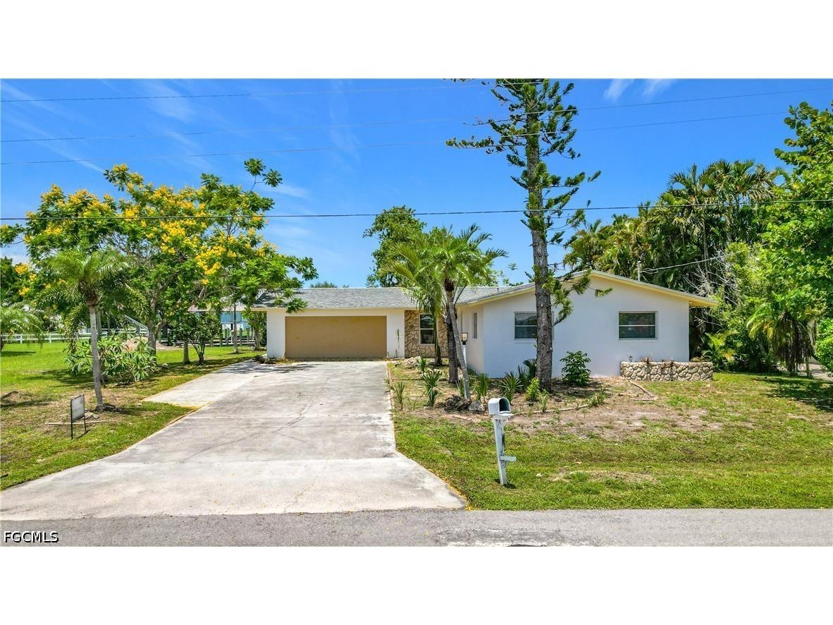 2137 Saint Croix Avenue Fort Myers FL 33905 2026026418 image50