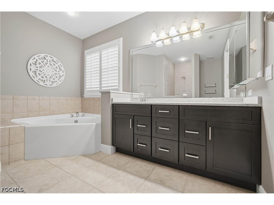 2138 Barbados Avenue Fort Myers FL 33905 2026018918 image18
