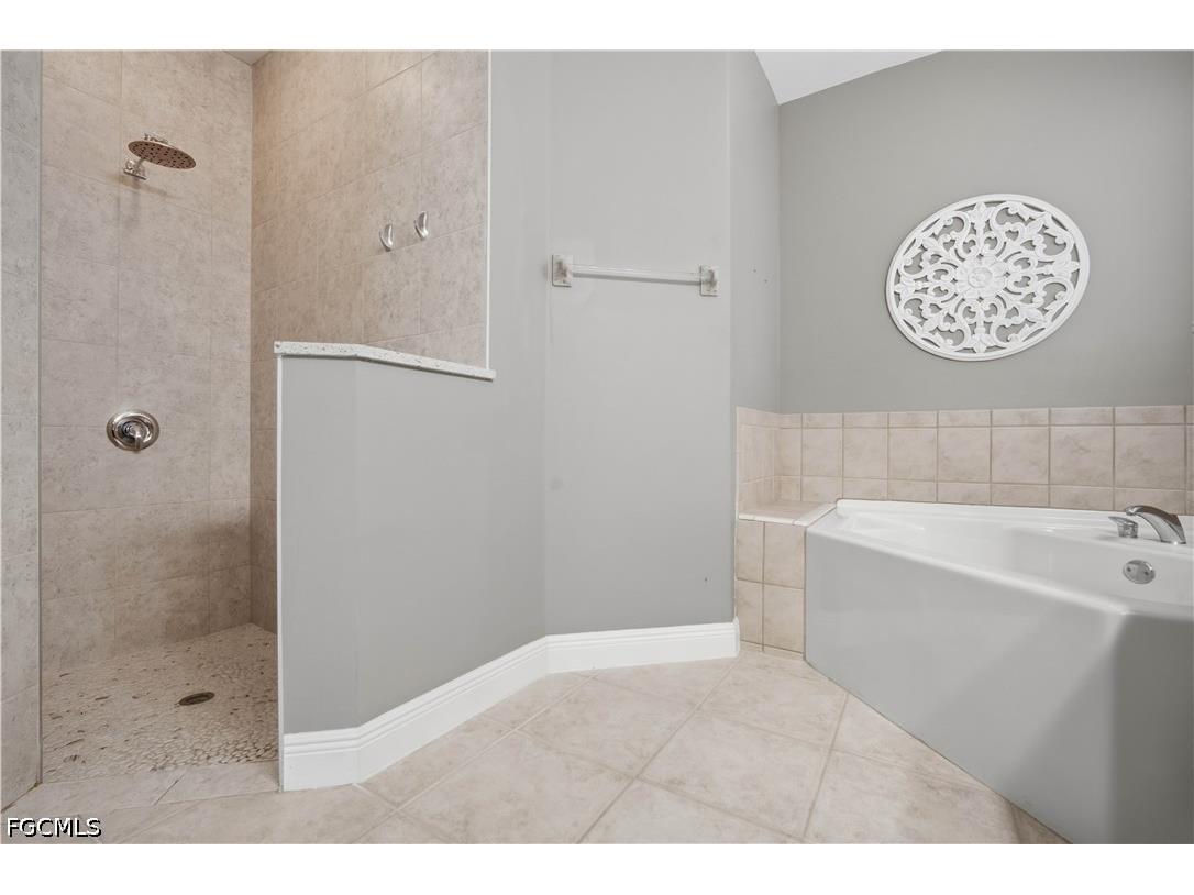 2138 Barbados Avenue Fort Myers FL 33905 2026018918 image19
