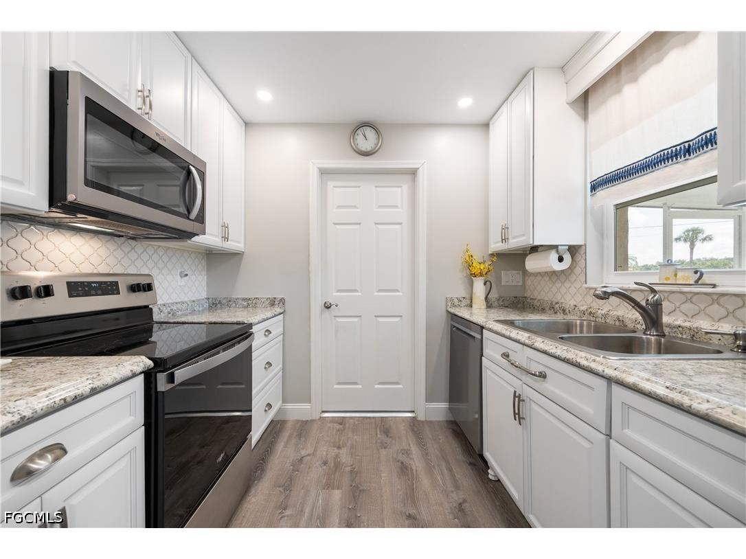 2138 Dominica Avenue Fort Myers FL 33905 2026028659 image15