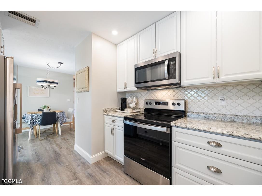 2138 Dominica Avenue Fort Myers FL 33905 2026028659 image17