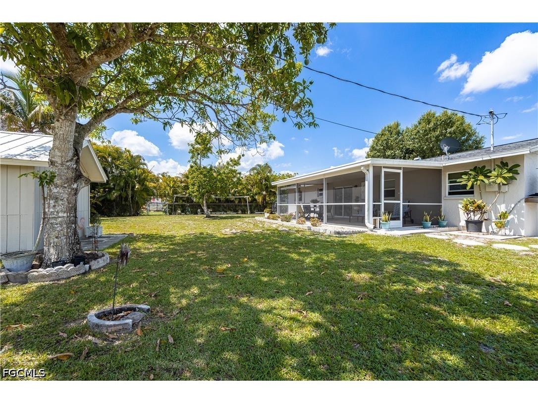 2138 Dominica Avenue Fort Myers FL 33905 2026028659 image28