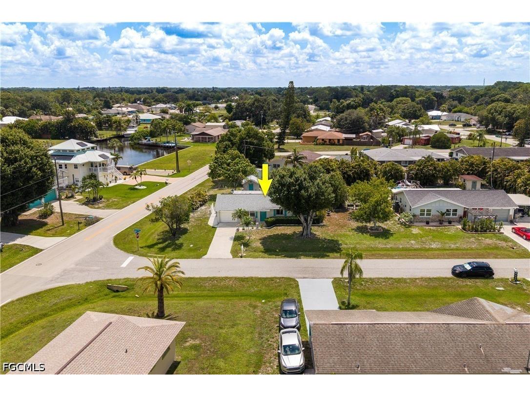 2138 Dominica Avenue Fort Myers FL 33905 2026028659 image32