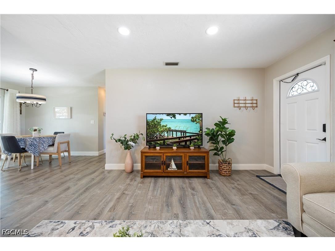 2138 Dominica Avenue Fort Myers FL 33905 2026028659 image9