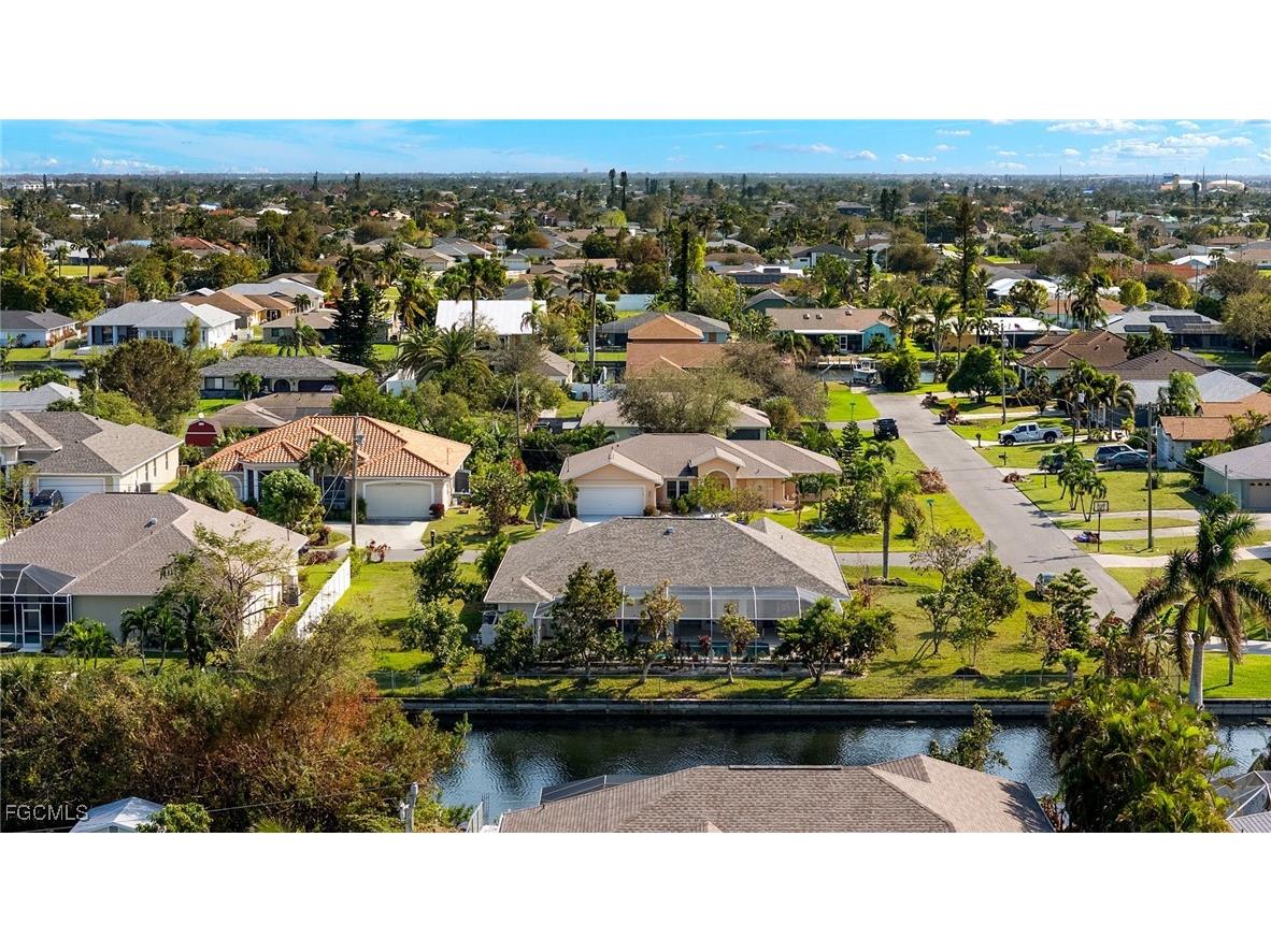 2138 SE 5th Place Cape Coral FL 33990 2025009750 image4