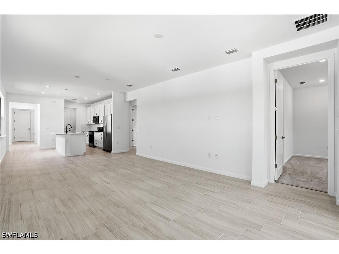2139 Freemont Way Naples FL 34120 226018642 image5