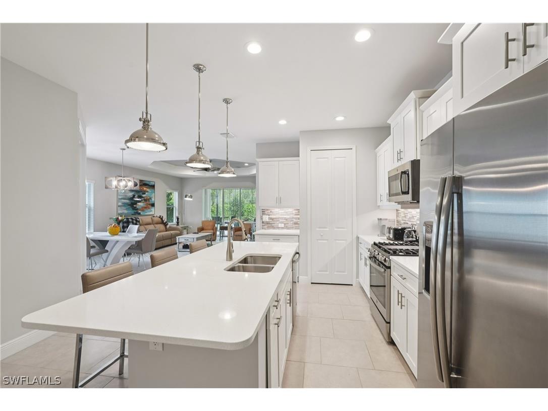 2139 Marquesa Circle Naples FL 34112 226006429 image4