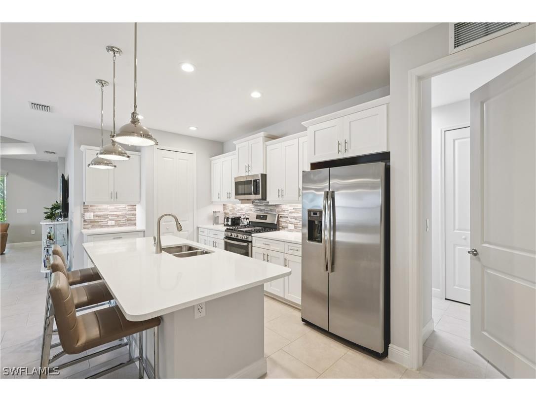 2139 Marquesa Circle Naples FL 34112 226006429 image6