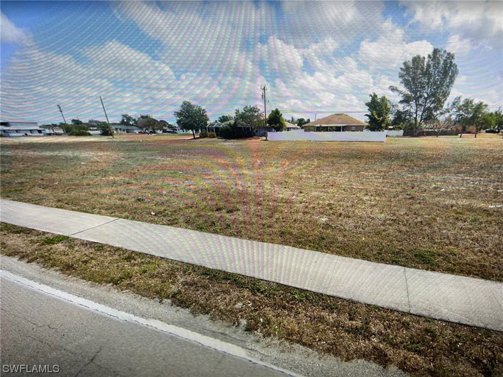 2139 Skyline Boulevard Cape Coral FL 33991 223062941 image1