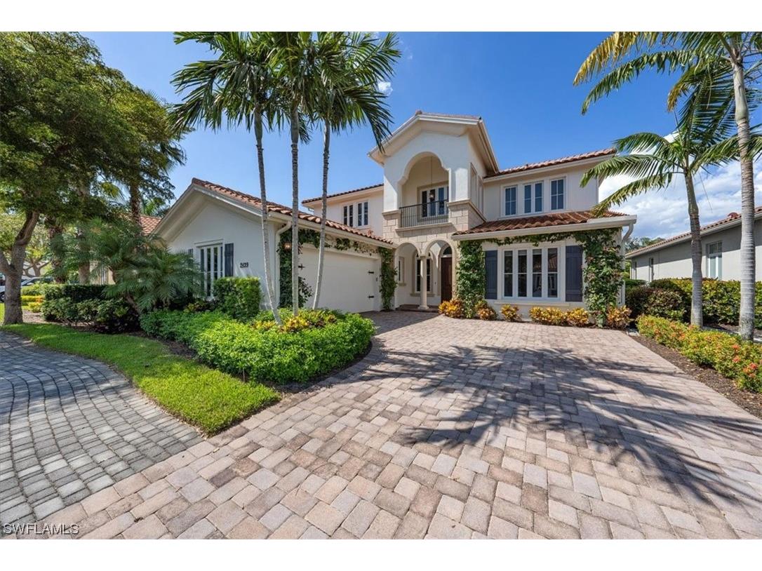 2139 Torino Way Naples FL 34105 223029914 image1