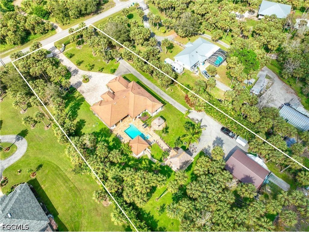 214 9th Street NW Naples FL 34120 2026029129 image1