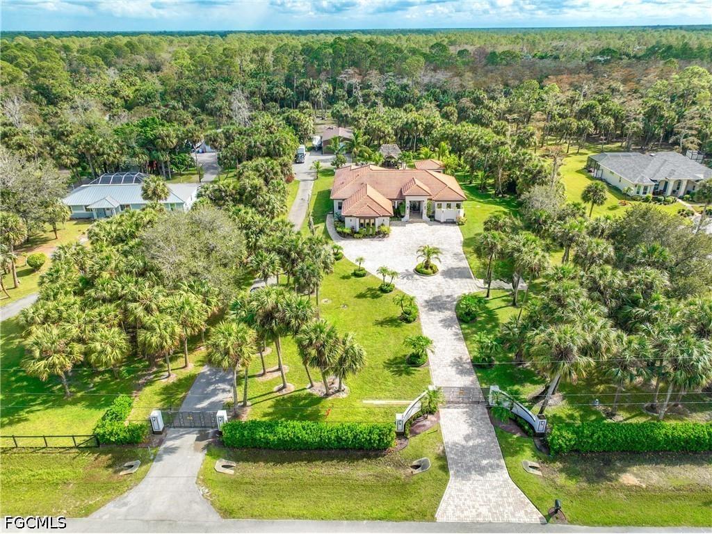 214 9th Street NW Naples FL 34120 2026029129 image4