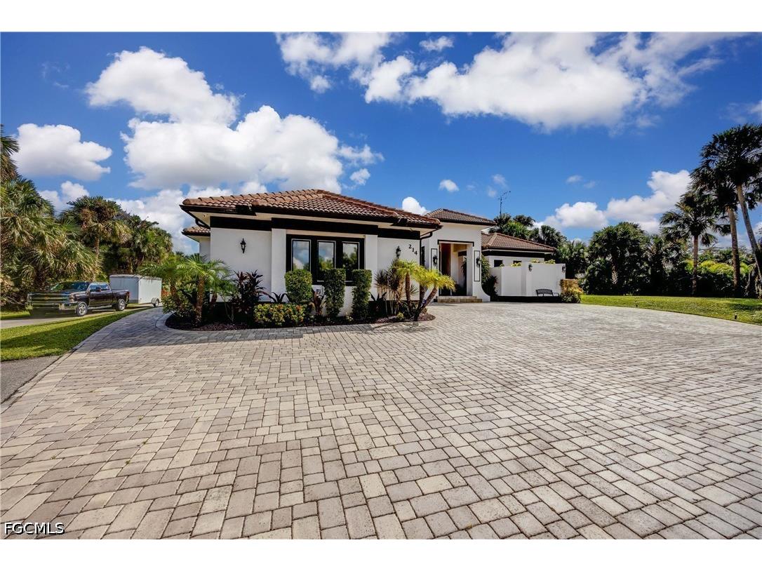 214 9th Street NW Naples FL 34120 2026029129 image9