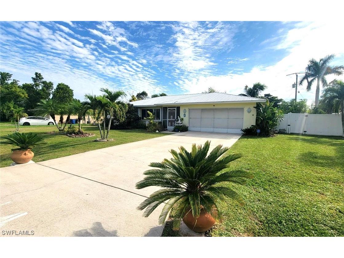 214 Georgia Avenue Fort Myers FL 33905 223067731 image1
