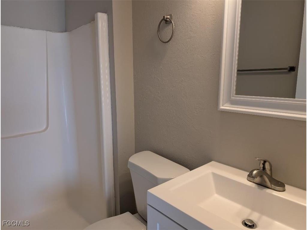 214 Hancock Bridge Parkway #2 Cape Coral FL 33990 2025025082 image7