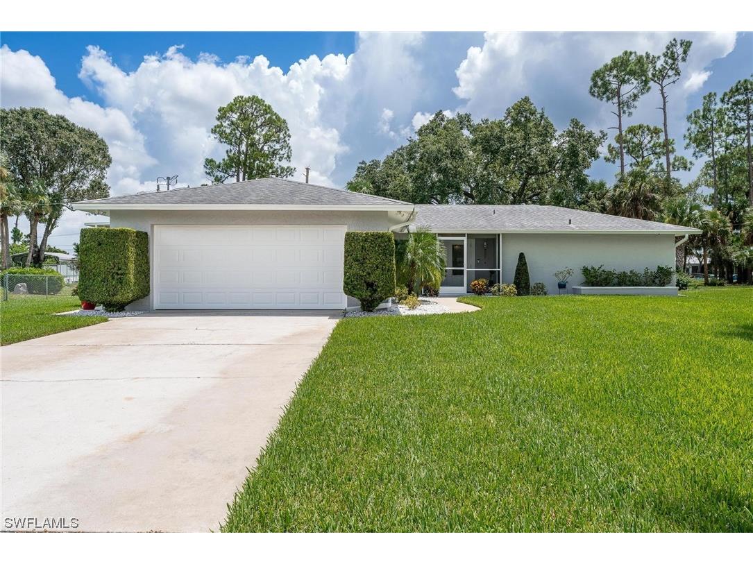 214 Lake Avenue Lehigh Acres FL 33936 223057960 image1