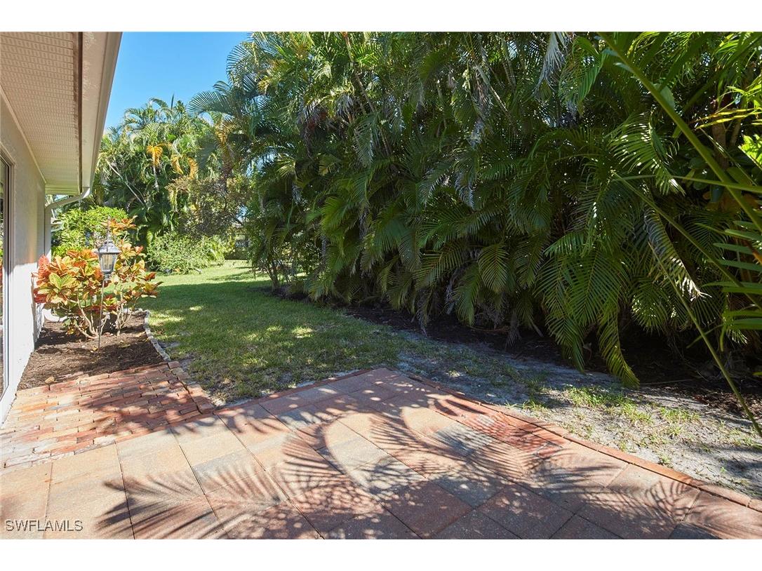 214 Marseille Drive Naples FL 34112 225079238 image14