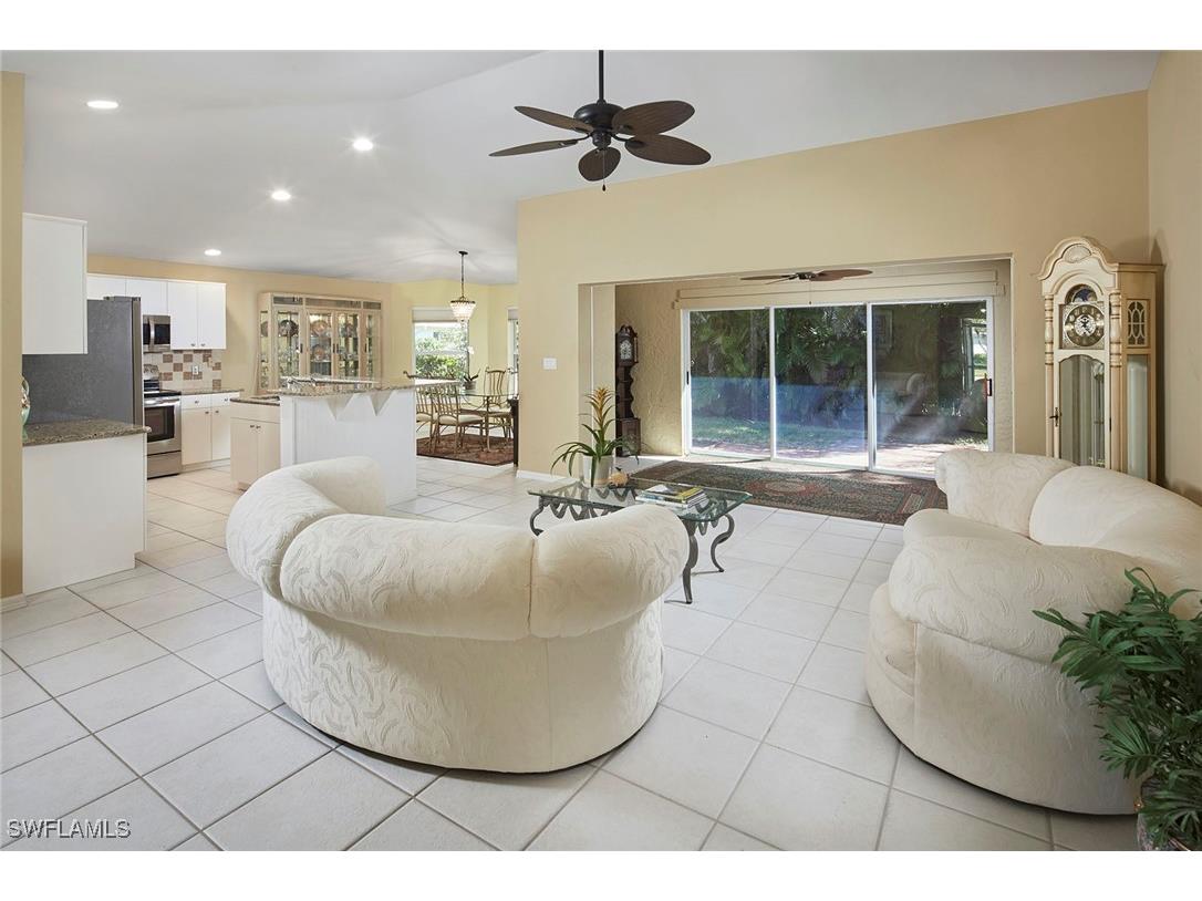 214 Marseille Drive Naples FL 34112 225079238 image2