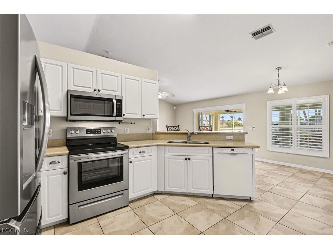 214 NE 21st Avenue Cape Coral FL 33909 2026007533 image10