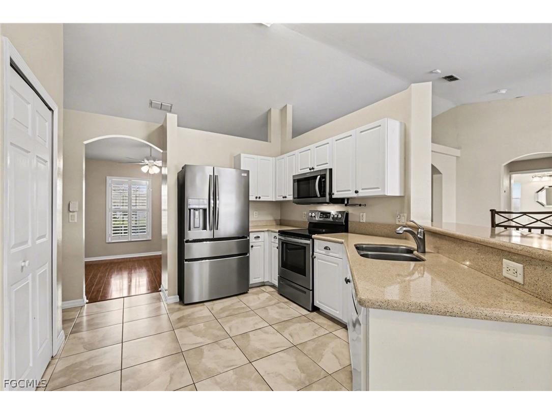 214 NE 21st Avenue Cape Coral FL 33909 2026007533 image9