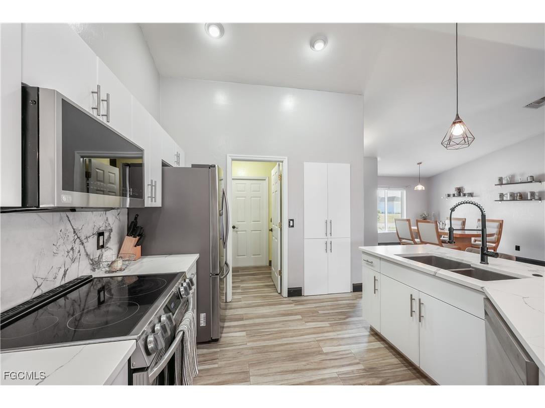 214 NW 25th Avenue Cape Coral FL 33993 2026003163 image8