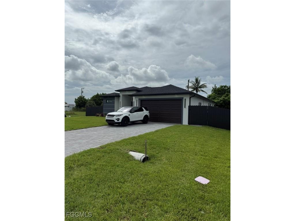 214 NW 5th Street Cape Coral FL 33993 2025007345 image1