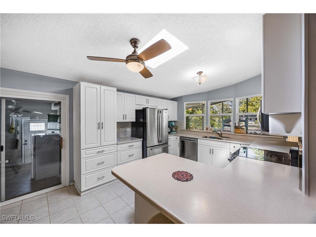 214 Riverwood Road Naples FL 34114 225082591 image9