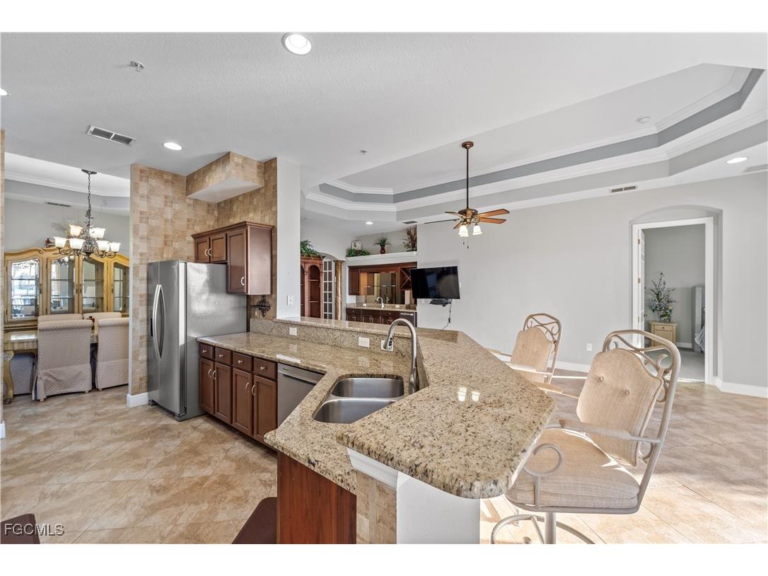 214 Shadroe Cove Circle #104 Cape Coral FL 33991 2025025928 image18