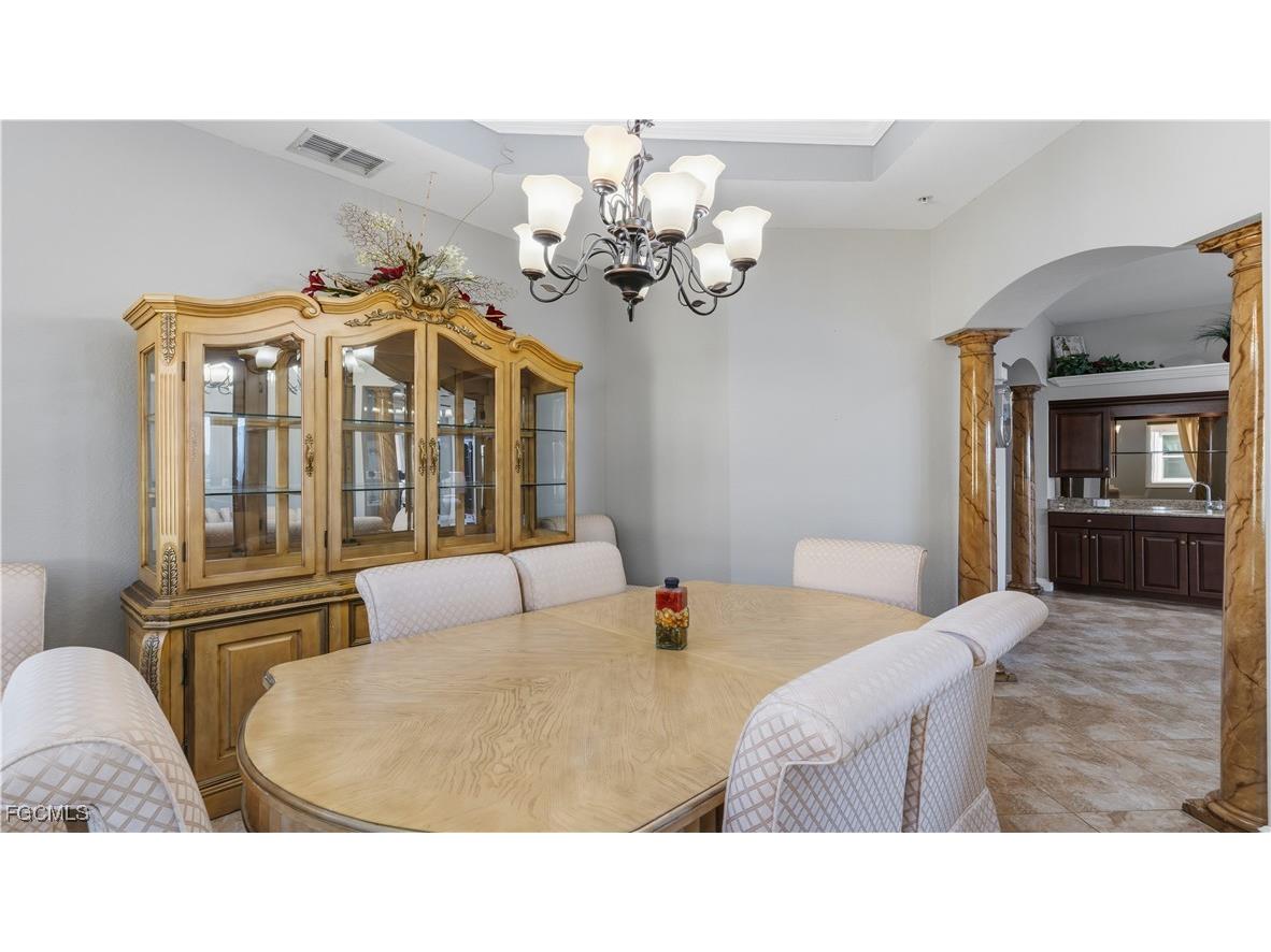 214 Shadroe Cove Circle #104 Cape Coral FL 33991 2025025928 image19