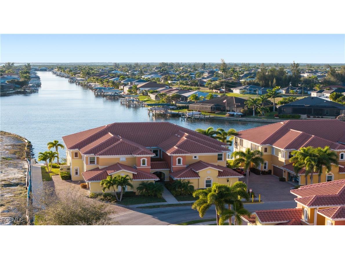 214 Shadroe Cove Circle #104 Cape Coral FL 33991 2025025928 image4