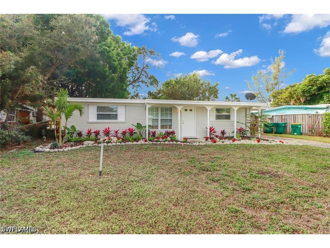 2140 Harbor Lane Naples FL 34104 226025788 image1