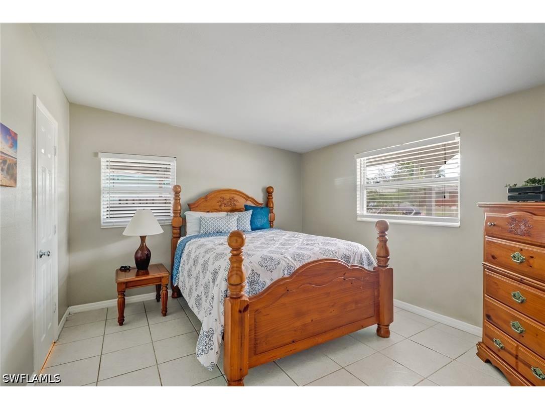 2140 Harbor Lane Naples FL 34104 226025788 image12